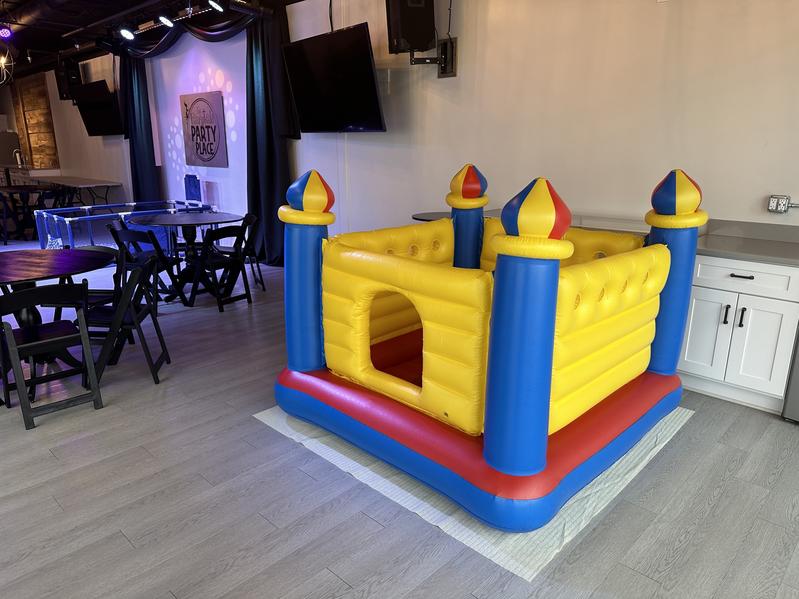 rent toddler bouncers at this small event venue in auburn hills mi